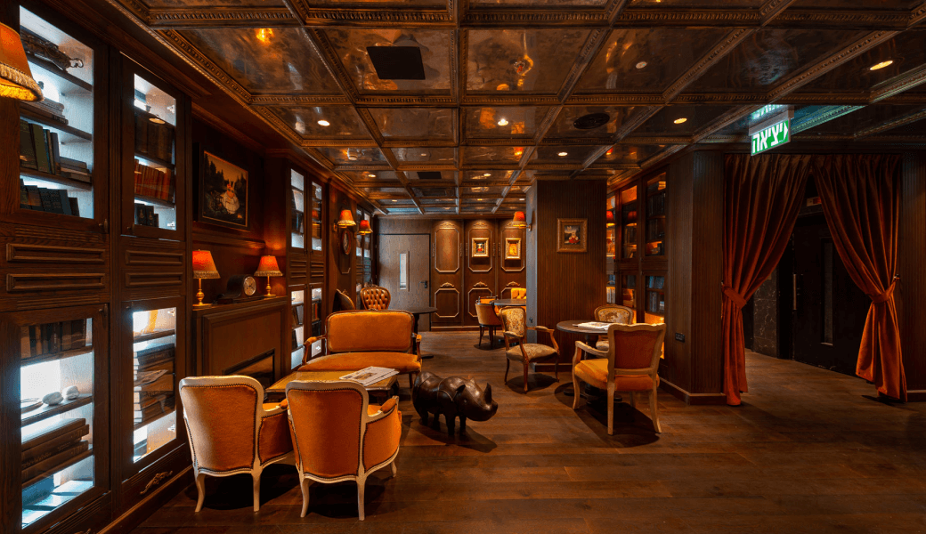 Sea Port Hotel Restaurant overlook