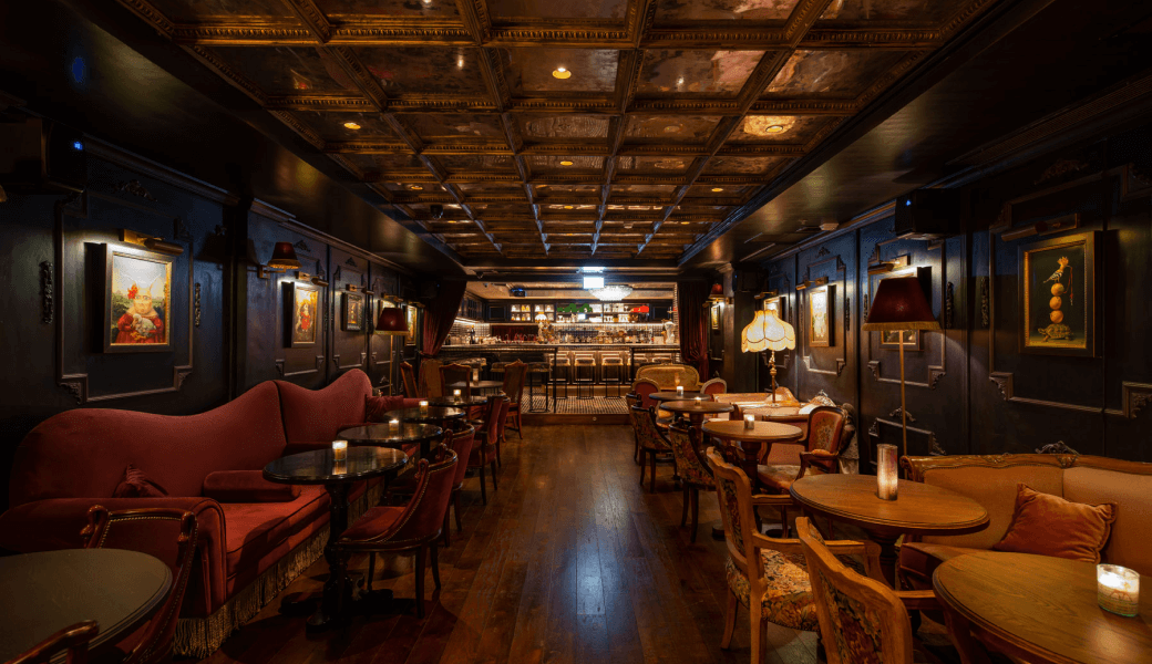 Sea Port Hotel Bar Restaurant mood