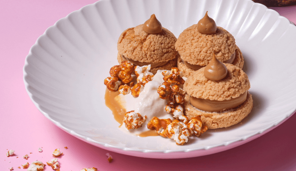 Sea Port Ball room Restaurant Desert