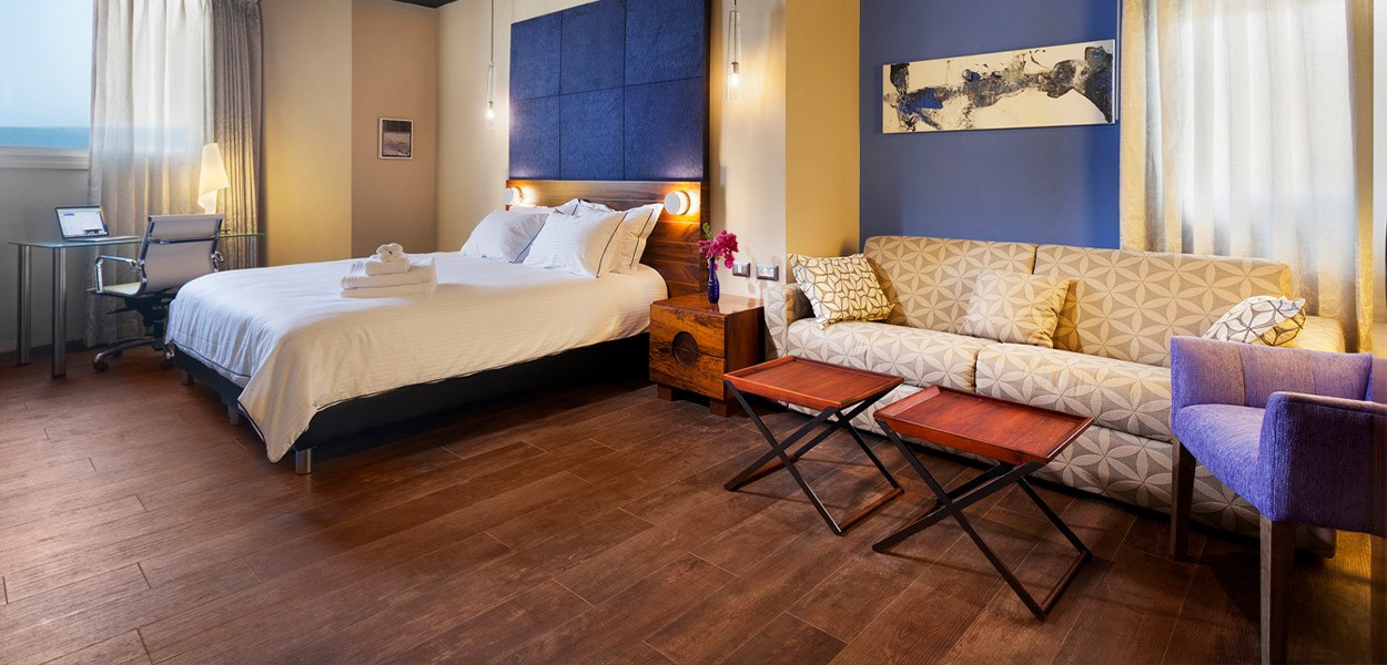 Junior Suite sitting area Sea Port Hotel