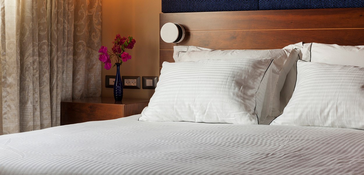 Junior Suite Bed Sea Port Hotel