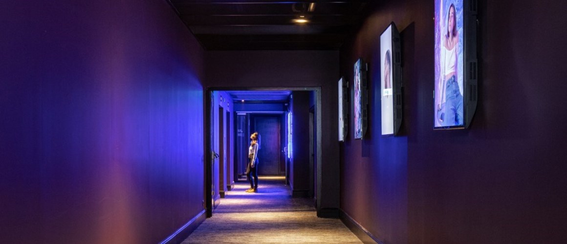 ROOMS & SUITES ROOMS & SUITES